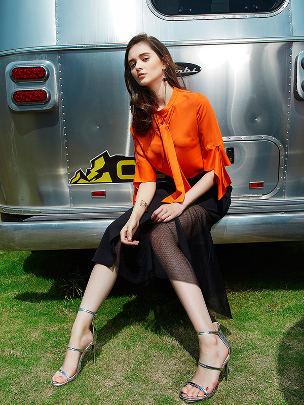 莎斯莱思新款时尚女装