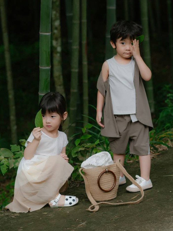 伊琴洛思夏季时尚童装