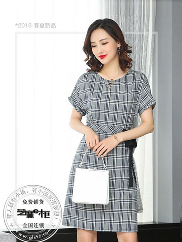 芝麻e柜气质女装