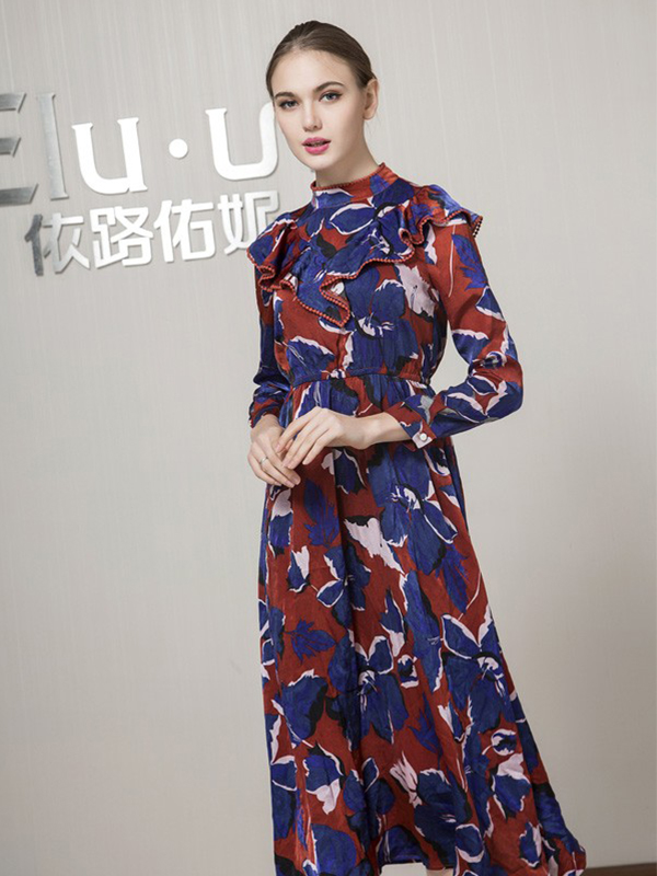 依路佑妮女装上新