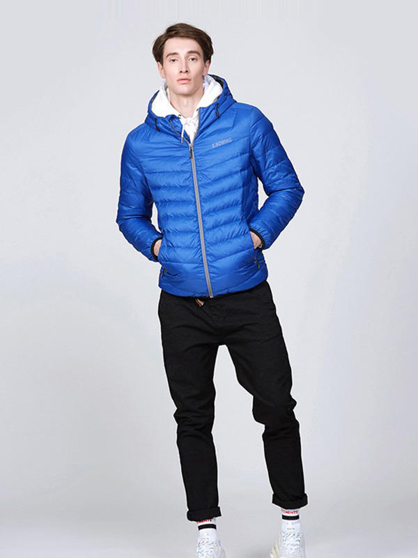 雪中飞秋冬时尚休闲装