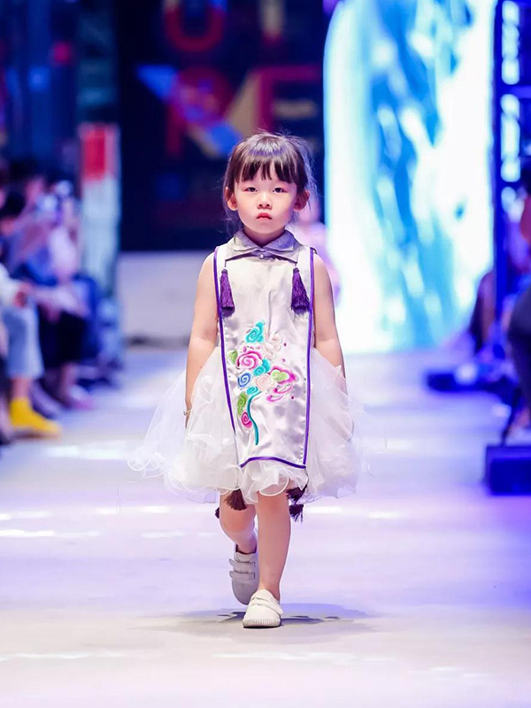 笙生童装春夏高定童装趋势发布亮相中国国际儿童时尚周5