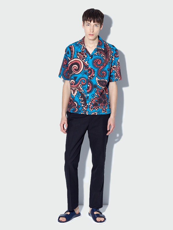 登喜路男装春夏展示