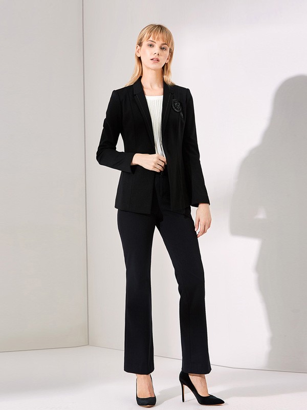 娜尔思2018秋冬款女装