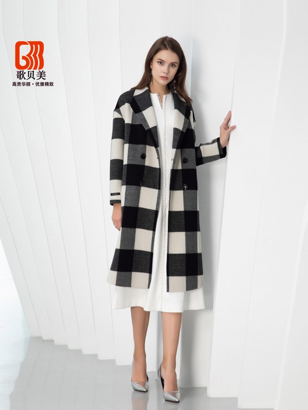歌贝美2018秋冬款时尚女装