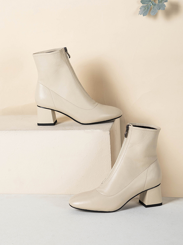 星期六2019秋冬新款网红瘦瘦靴短靴粗跟女靴