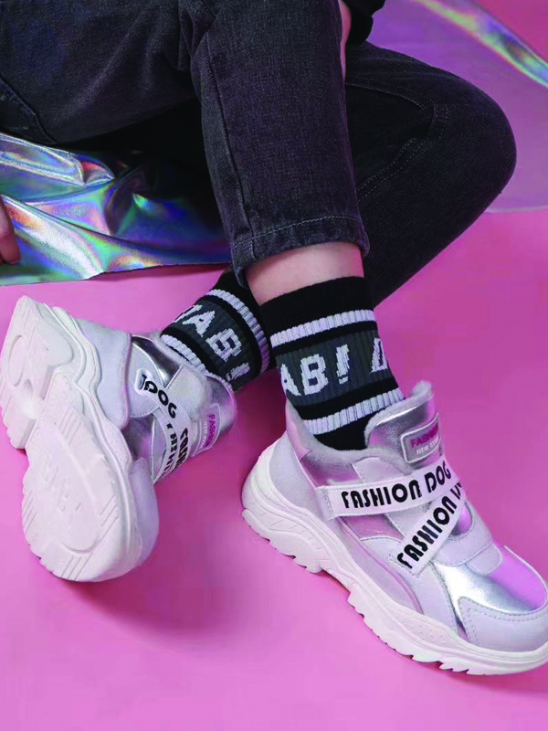 时尚狗狗品牌童鞋2019新款产品