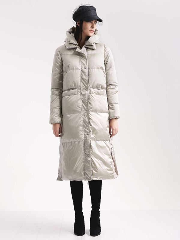 鸽斯帝琳2019秋冬新品羽绒服