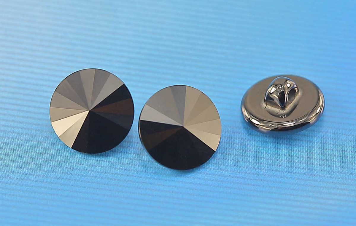 服装辅料纽扣 多颜色选择 服装设计饰品扣子