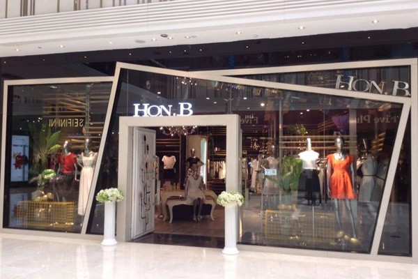 红贝缇店铺实景图