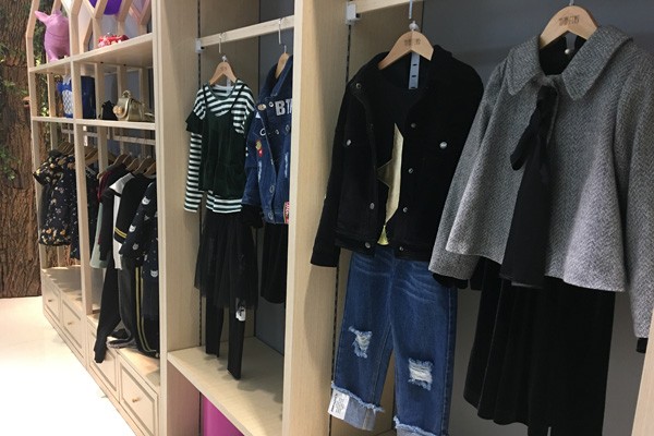 布童凡想店铺图