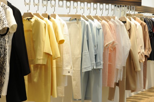 K.KENNY(扣扣服饰)店铺陈列