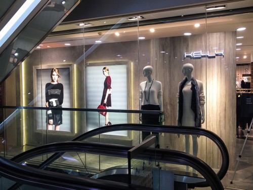K.KENNY(扣扣服饰)店铺实景