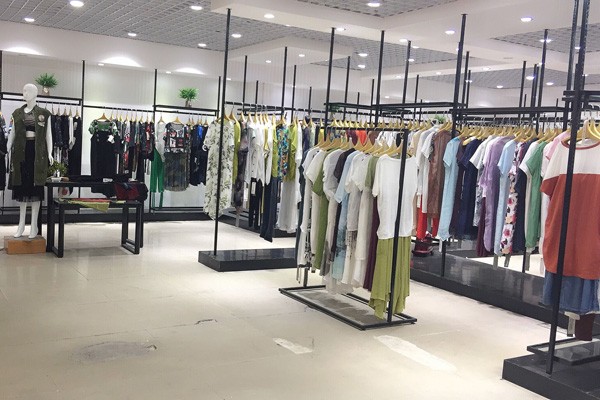 夺宝奇兵店铺实景图