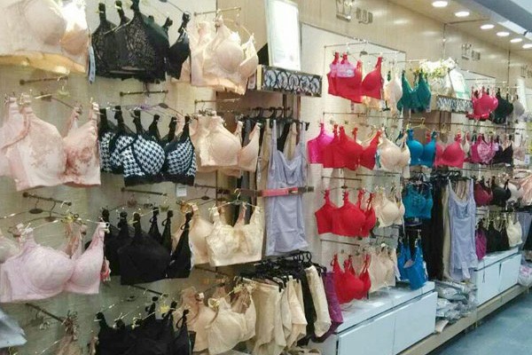 俏丹娜店面效果图