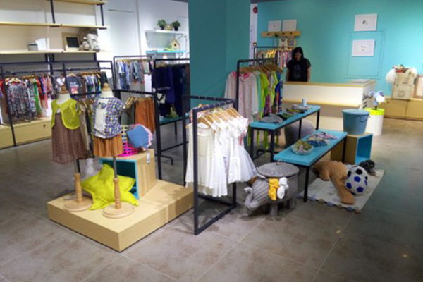 丛林的鱼店面实景图