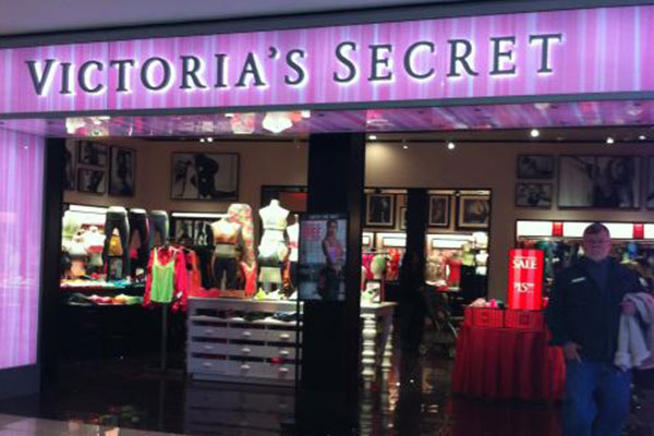 维多利亚的秘密店面形象图