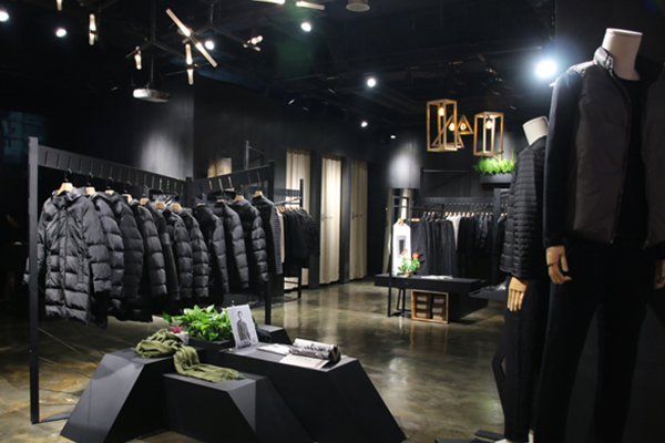 金甲店铺实景图