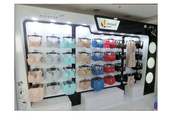 蔓婷雅内衣店面陈列图