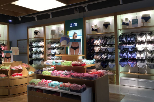 心魅内衣店面陈列图