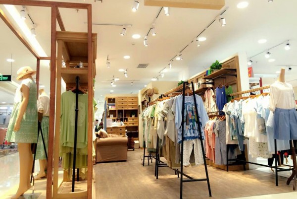 布卡拉店面实景图