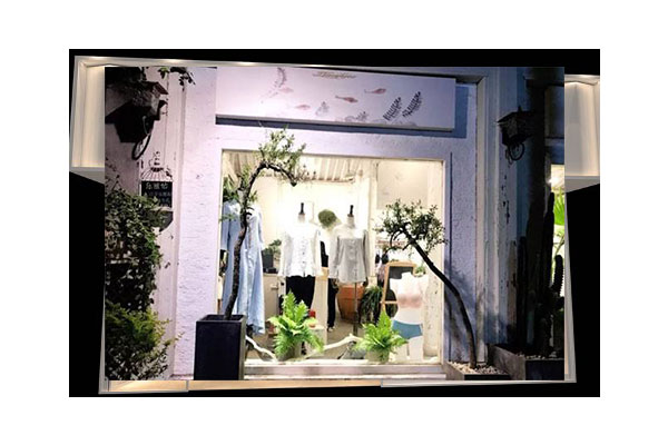 乐福佑内衣店面形象图