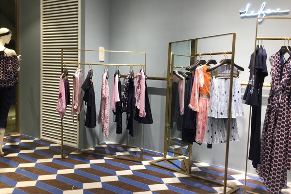 拉飞姆店铺实景图