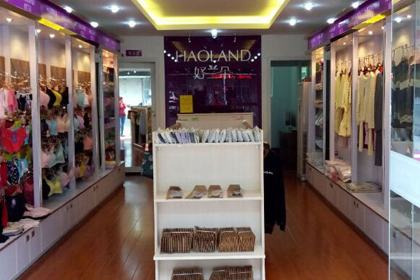 好兰朵内衣店面形象图
