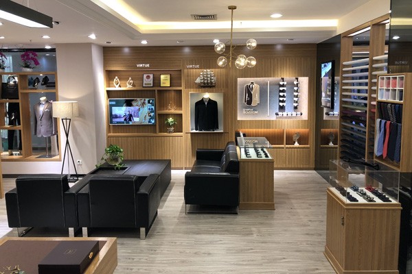 富绅男装店面陈列图