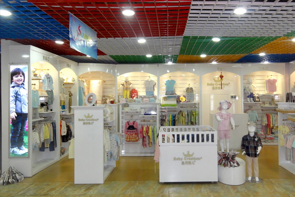 皇后婴儿店铺展示