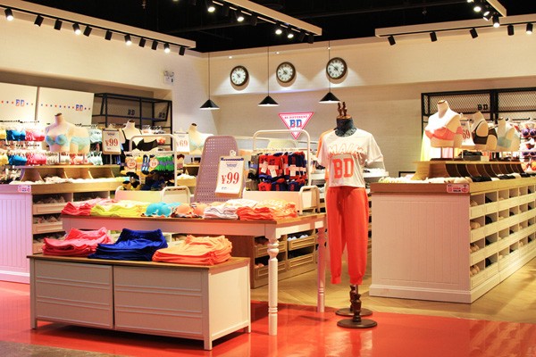 BD内衣店面陈列图