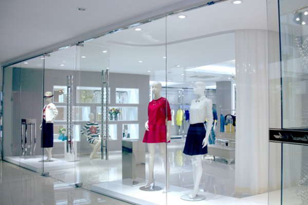 永恒颜色女装店铺展示