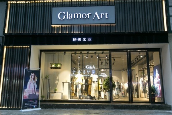 格来米亚女装店铺展示