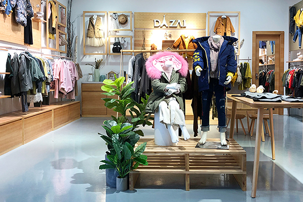 DIZAI 品牌童装店铺实景图