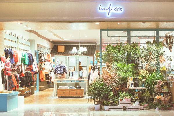 因否童装店铺门店实景