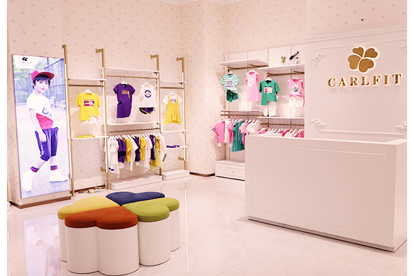 卡儿菲特品牌童装店铺实景展示