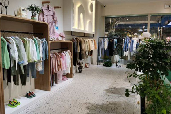 苏格马可童装店铺实景图
