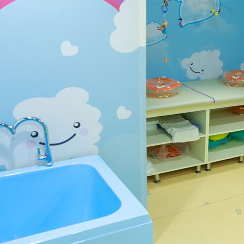 蓝月儿的水世界婴儿游泳加盟需六大条件