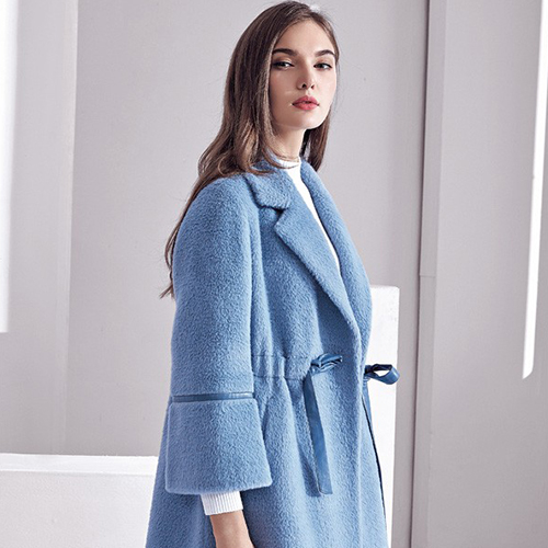 芮色女装,火热招商中！