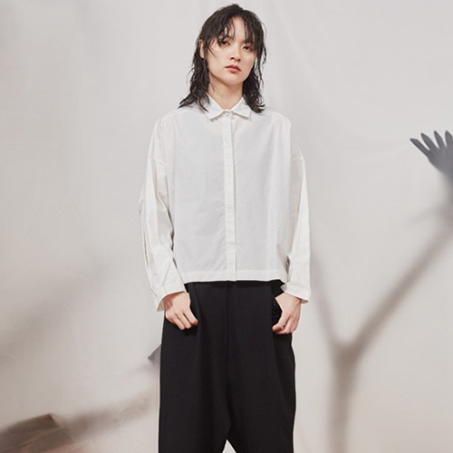 YBS女装,注重穿着的自然人舒适。