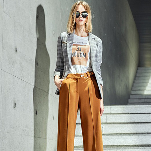 朗斯莉女装，无论身处职场还是休息聚会她们都是最靓丽的群体。