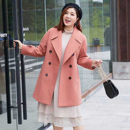 纤莉秀女装，以打造由内而外都美丽自信的胖MM为品牌使命！