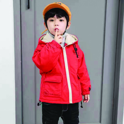 甜蜜小屋童装是一个免加盟费，利益共享，低风险的投资项目！