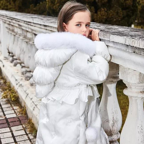 丹尼熊品牌风格：高贵、时尚、精致、个性、典雅