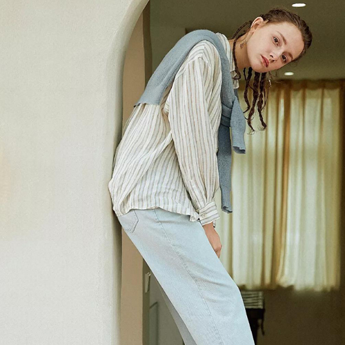 ElvaIsland女装秉承以亲民的价格为都市女性提供私家衣橱的另一种体验